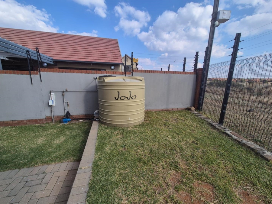 4 Bedroom Property for Sale in Wild Olive Estate Free State
